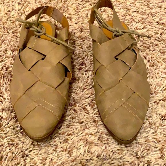 Unique flats! - Picture 1 of 5